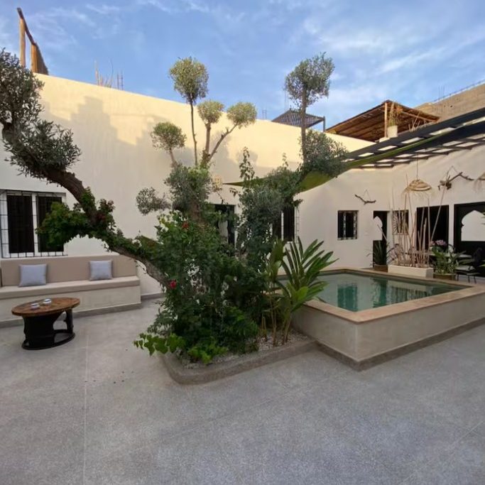Villa Marine 2 - Espace piscine et jardin Location villa 2 chambres à Marrakech avec piscine privée et jardin intime pour une tranquillité totale.